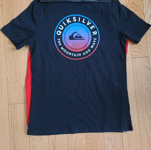 Quiksilver Youth 2 Pack Top Set: Tshirt and Tank top, XL (14/16), Black and Red - Picture 7 of 12